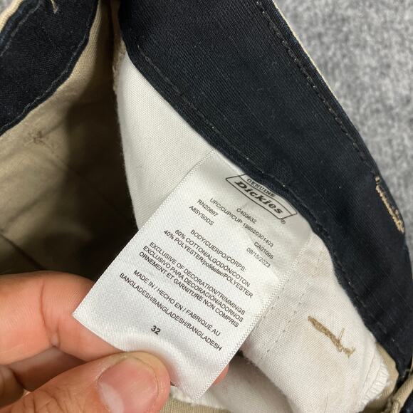 Dickies Cargo Shorts Mens 32 Khaki Utility Workwear Carpenter Outdoor Stained - Picture 7 of 9